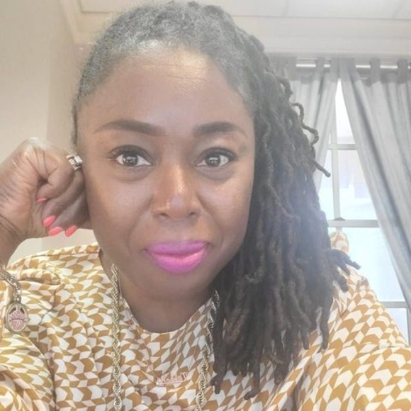 Meet your Posher, Nikkole - Picture 1 of 4